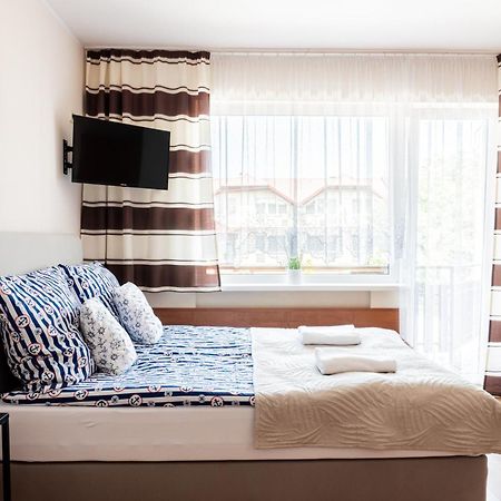 Pokoje Goscinne Raf-Tur - Sala Zabaw, Grill - Idealny Dla Rodzin Z Dziecmi Ostrowo  Exterior foto